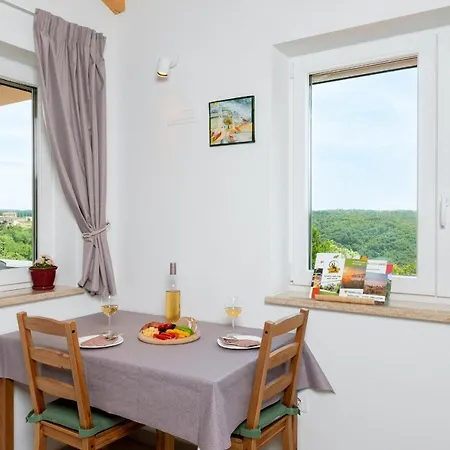 Guest house Lipa Draga Kringa